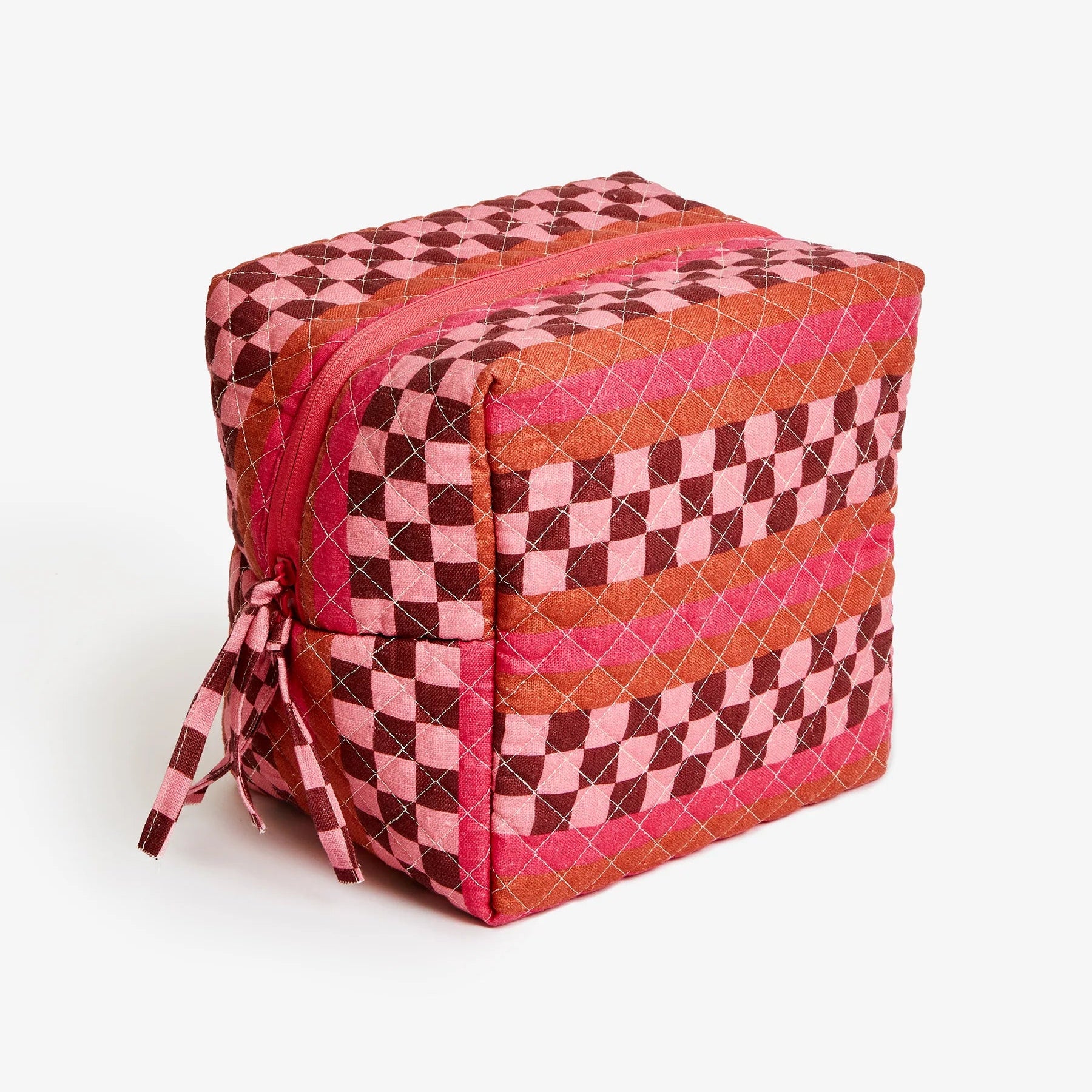 BONNIE AND NEIL LARGE TOILETRY BAG: MARCO TILE PINK