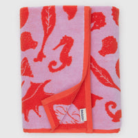 BAGGU BATH TOWEL: SEA SHELLS