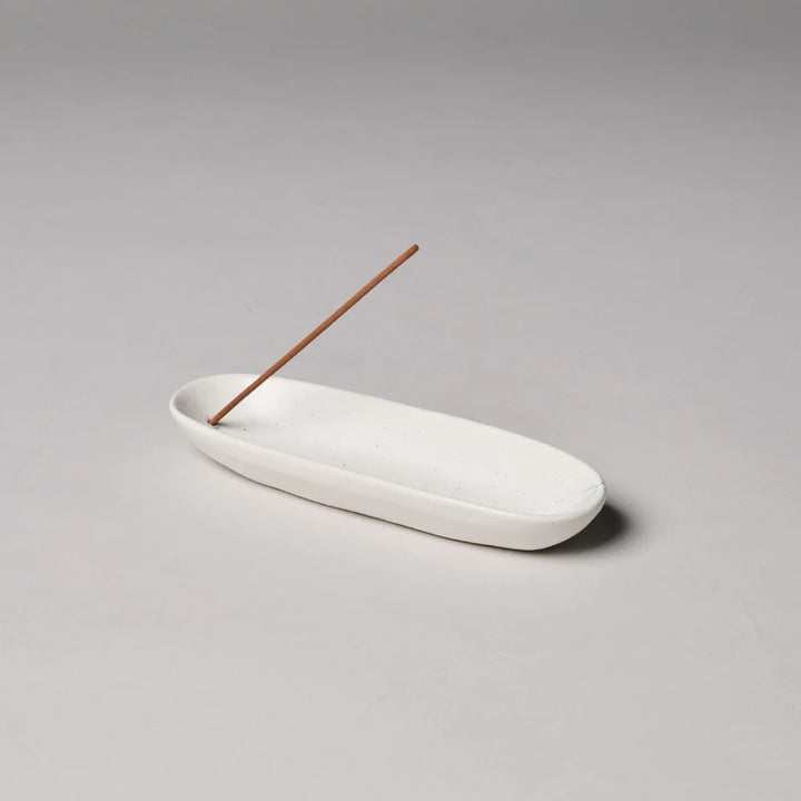 GENTLE HABITS THE COLLECTOR CERAMIC INCENSE HOLDER: WHITE