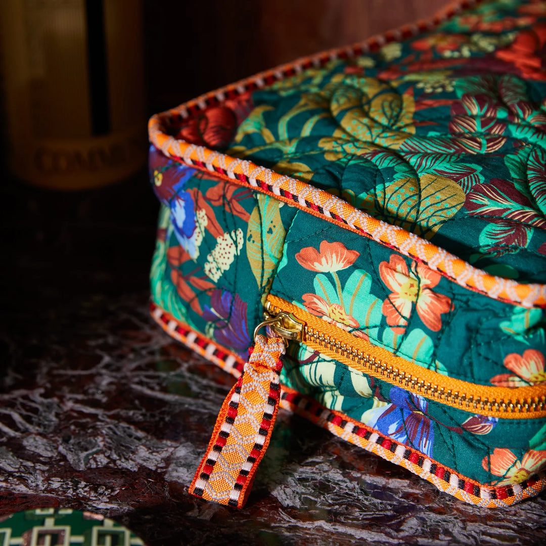 SAGE &amp; CLARE BABETTE VANITY BAG