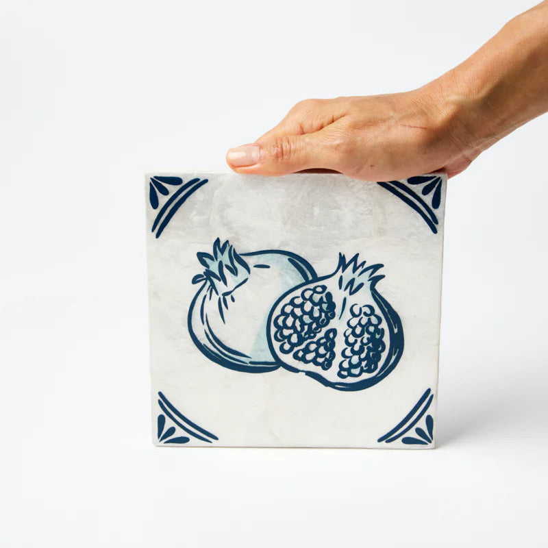 J & CO TAVERNA WALL ART: POMME