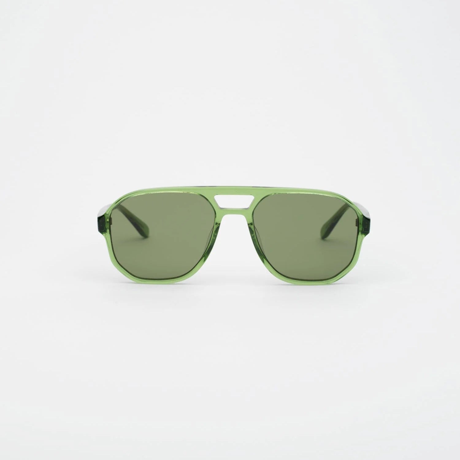 EDERA CLEMENCE SUNGLASSES: MOSS GREEN