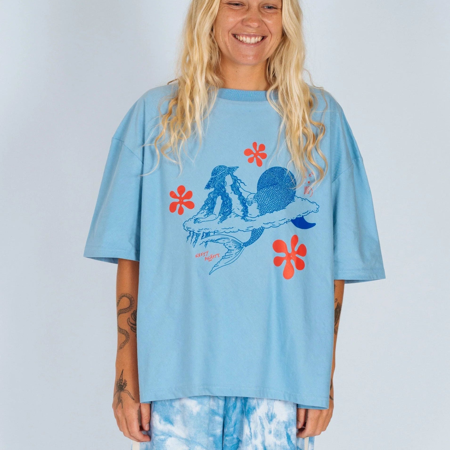 ATMOSEA ARTIST TEE: CLOUD SURFING  BY EASTY BEASTY