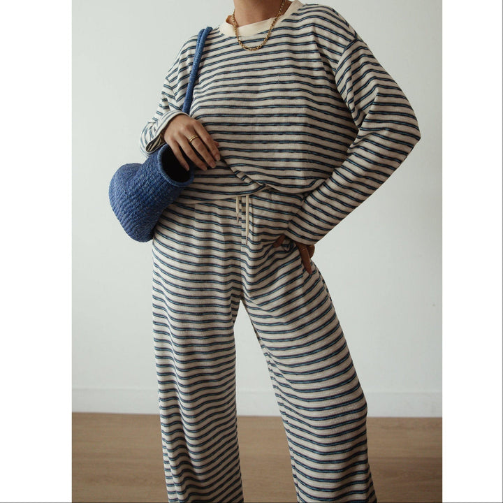 ALAKAI CASPIA WIDE LEG KNIT PANT: BLUE