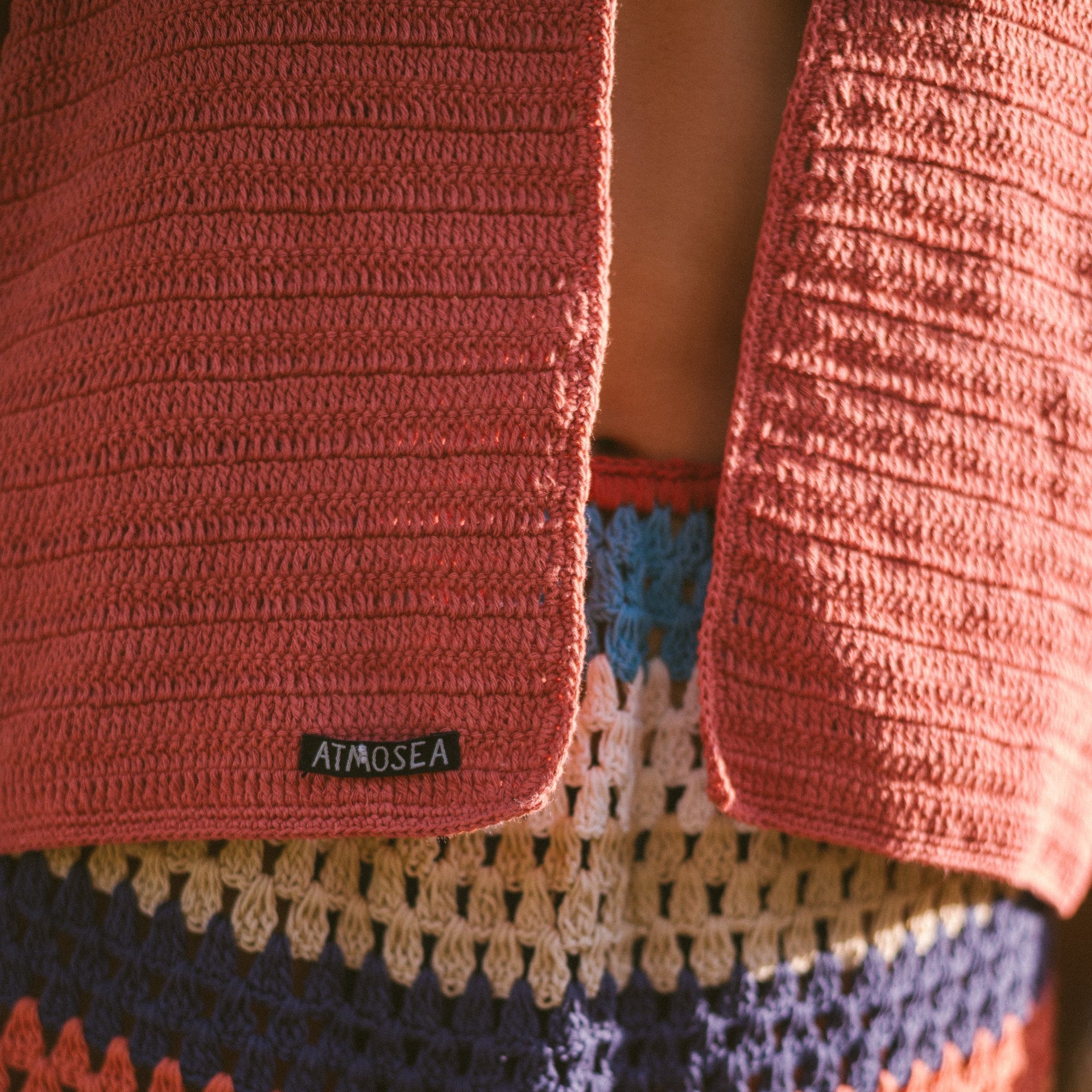 ATMOSEA CROCHET TIE VEST: RUST