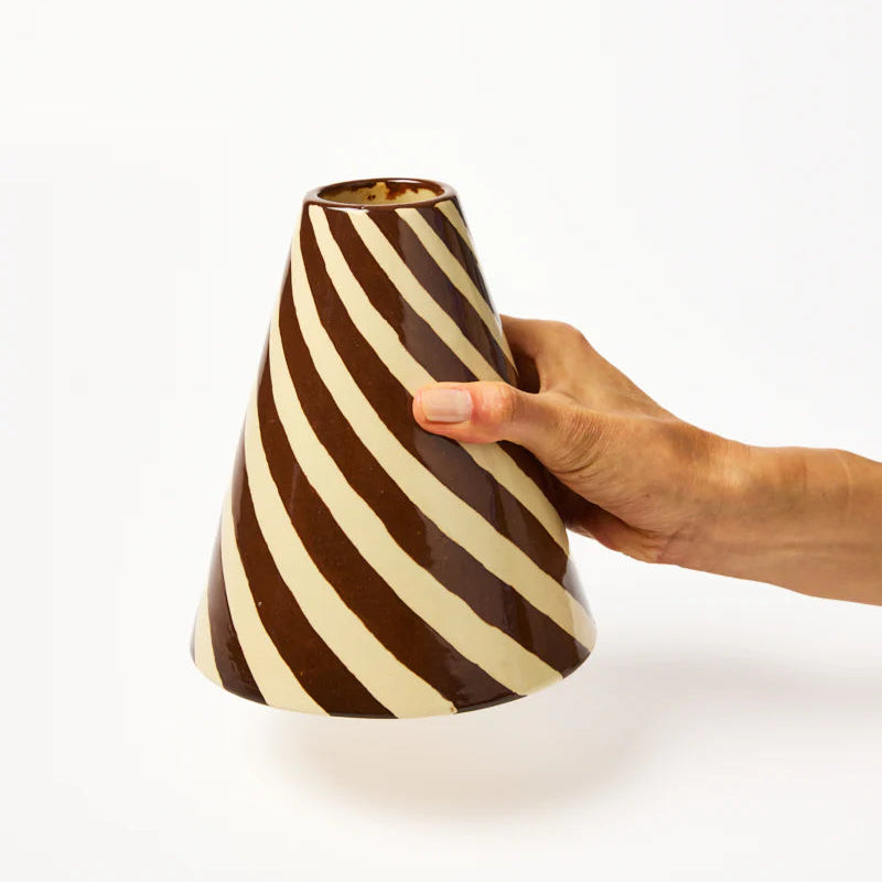 J & CO JESTER VASE: CHOCOLATE SWIRL