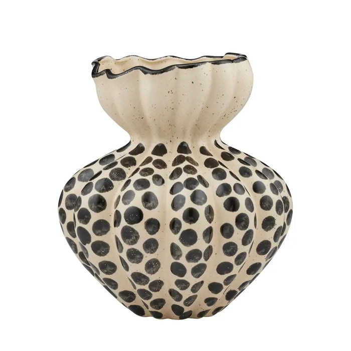 RAVEN SHORT CERAMIC VASE: IVORY/BLACK