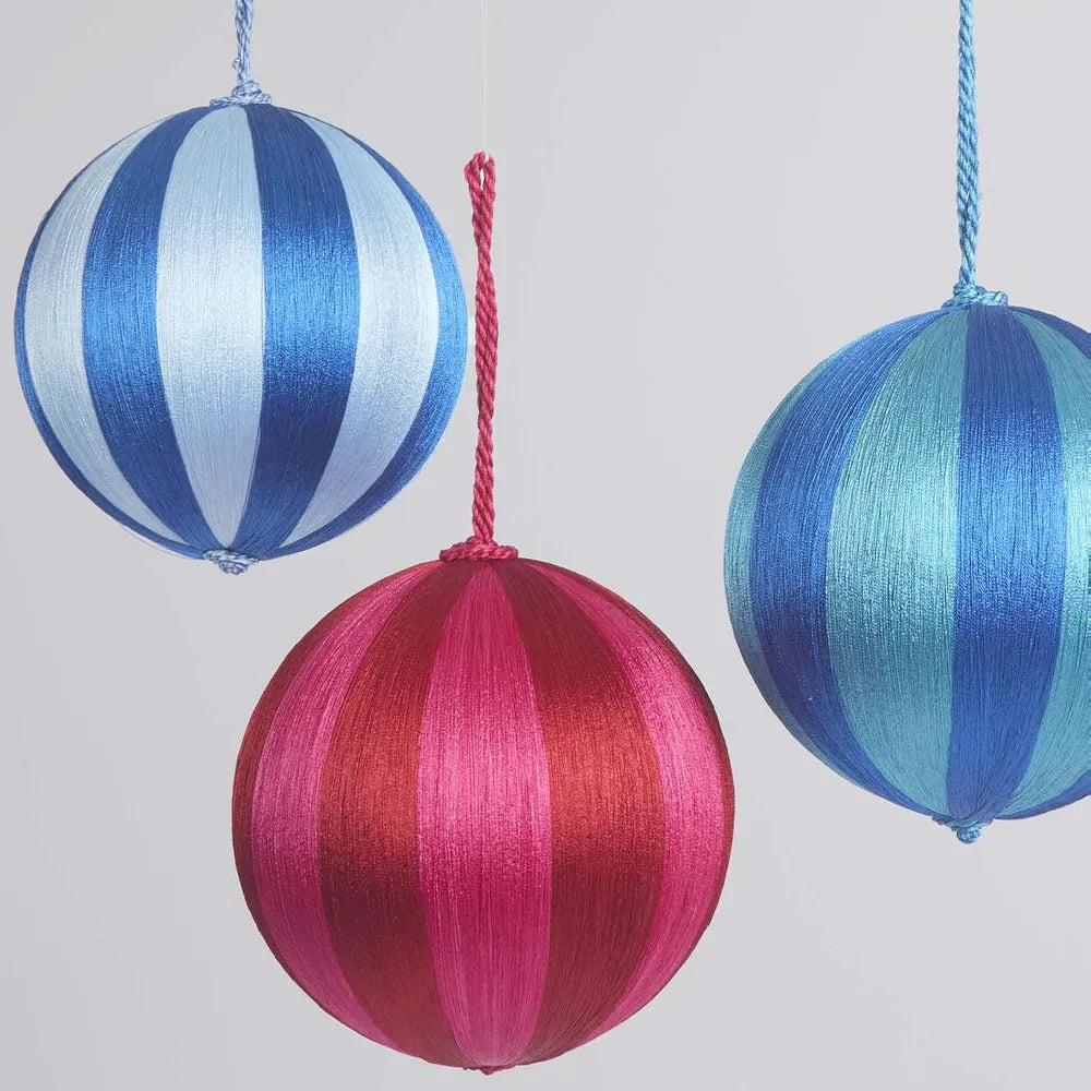 SILK STRIPE BAUBLE: MEDIUM