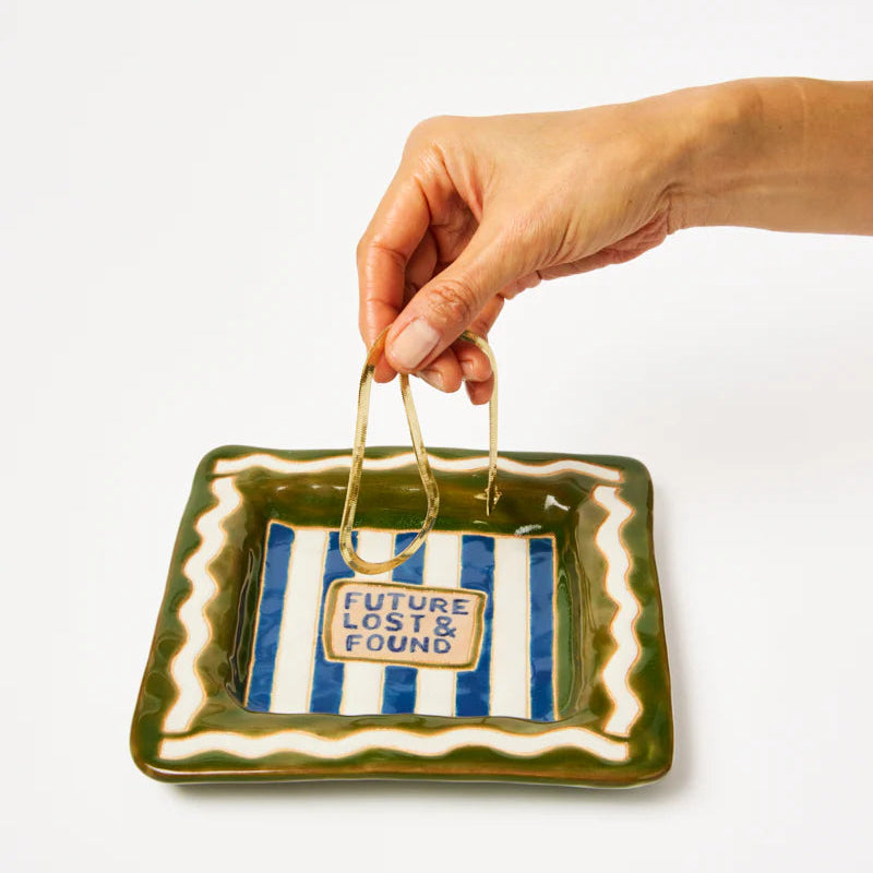 J & CO LINGO TRAY: LOST AND FOUND