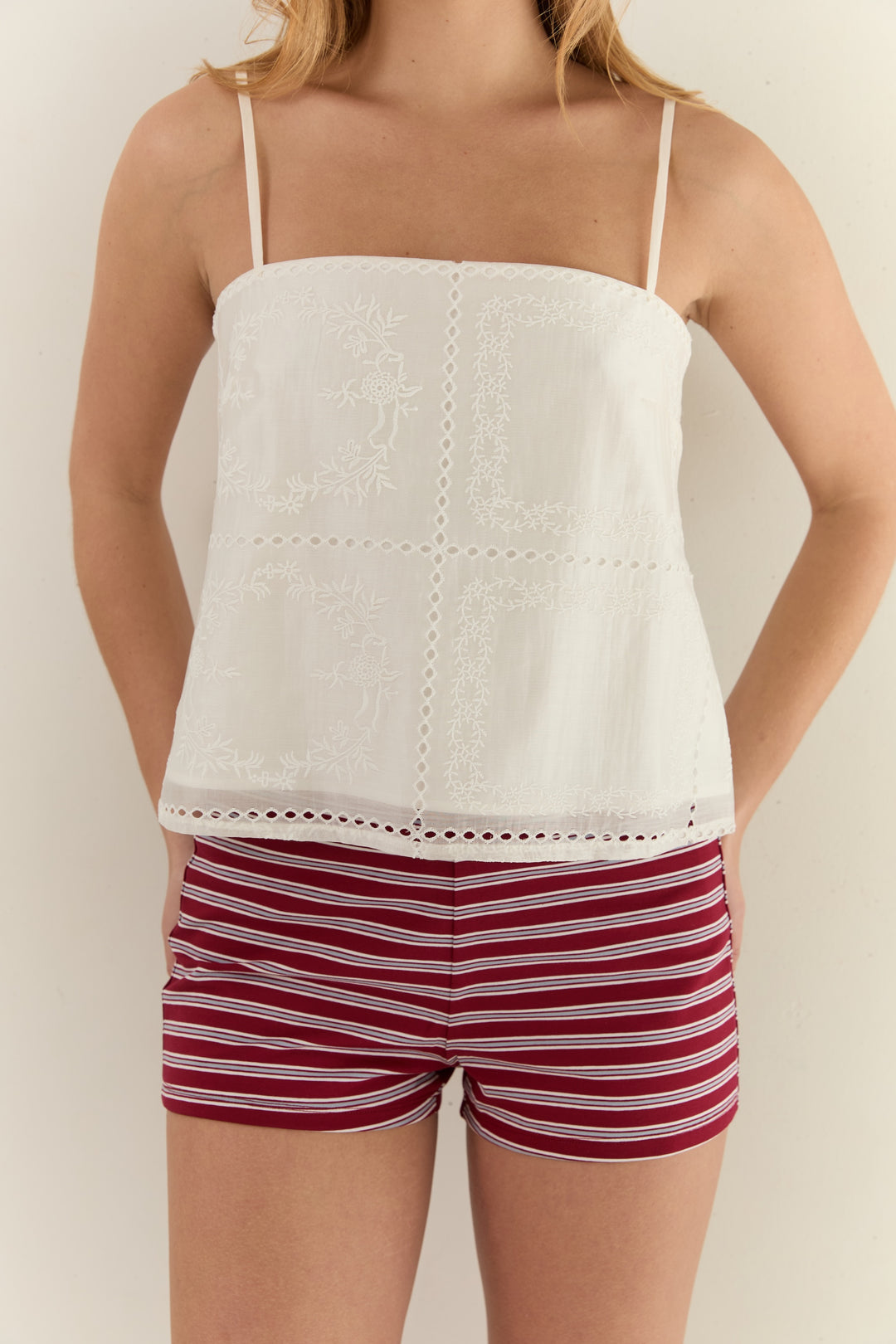 Juni Womens Olivia Lace Cami Blanc - womens lace cami top