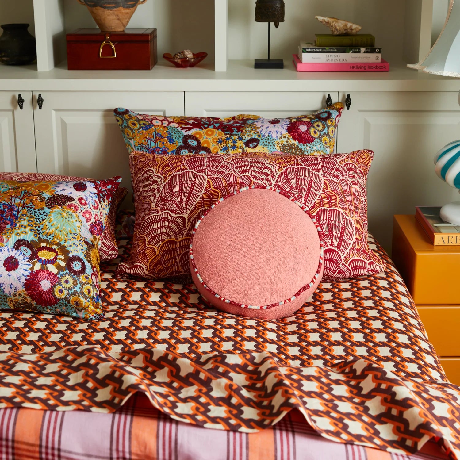 SAGE & CLARE DELANA ROUND CUSHION: HIBISCUS