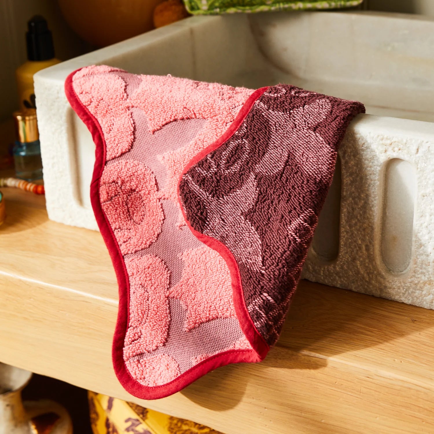 SAGE & CLARE ESME FACE WASHER: HIBISCUS