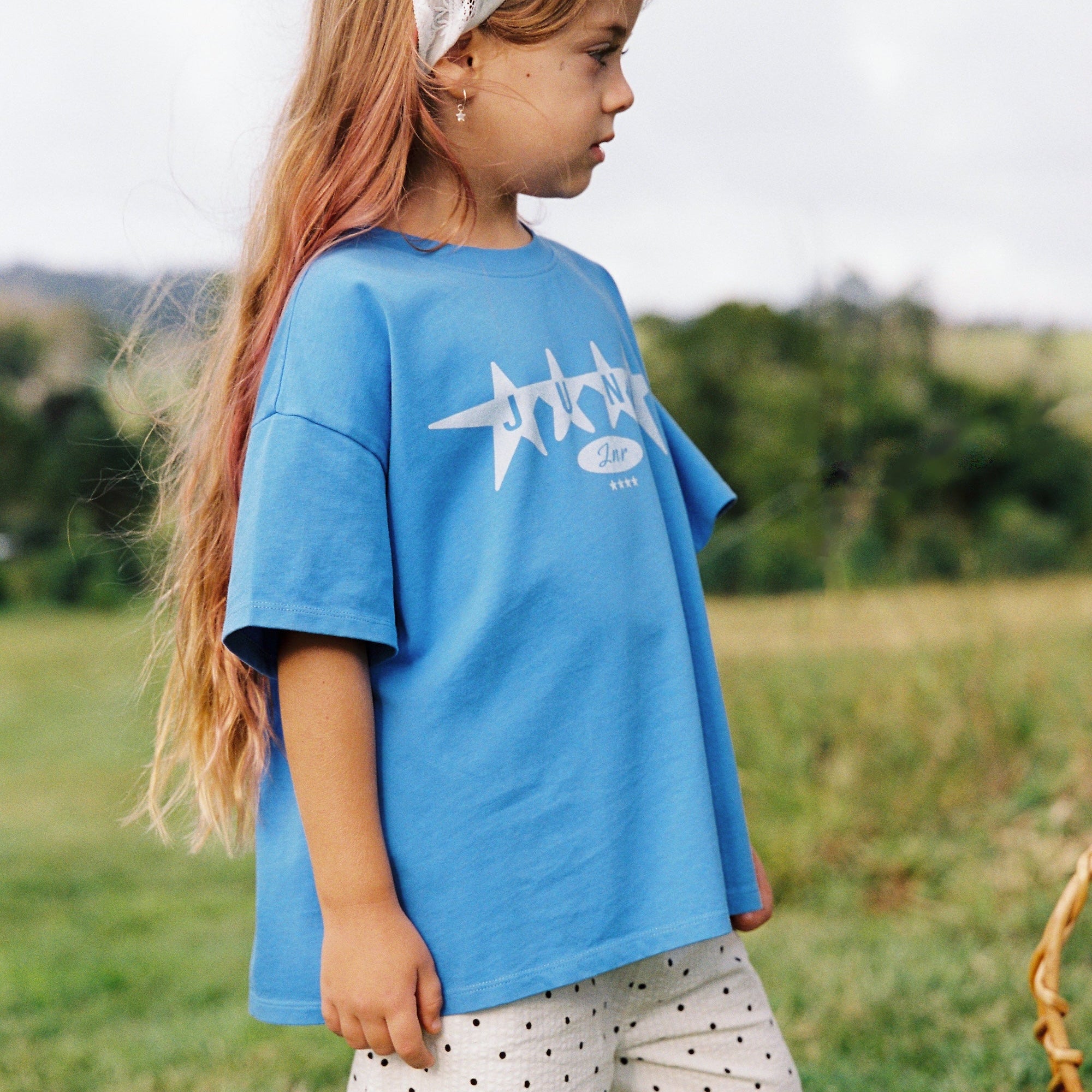 JUNI JNR STAR TEE: AZURE
