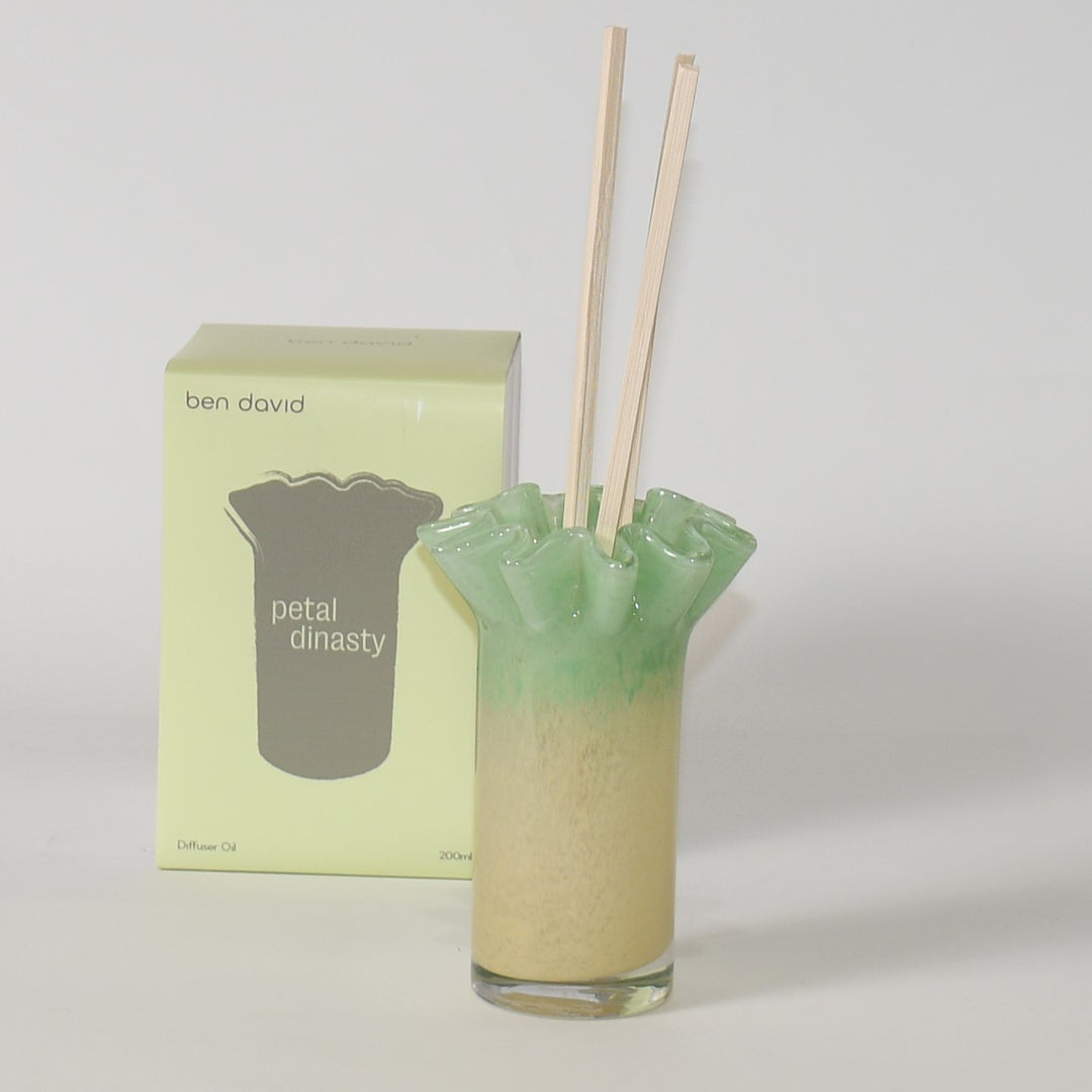 BEN DAVID BY KAS KIKI DIFFUSER VASE: PETAL DYNASTY
