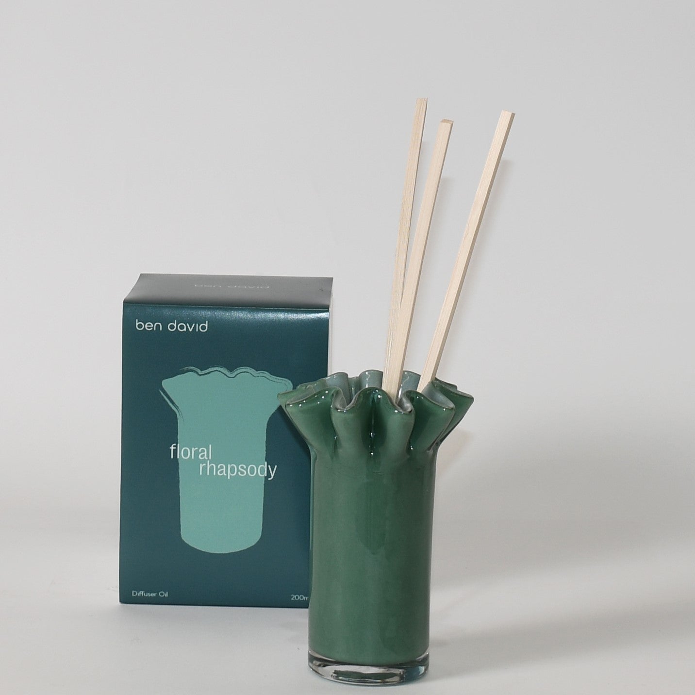 BEN DAVID BY KAS KIKI DIFFUSER VASE: FLORAL RHAPSODY