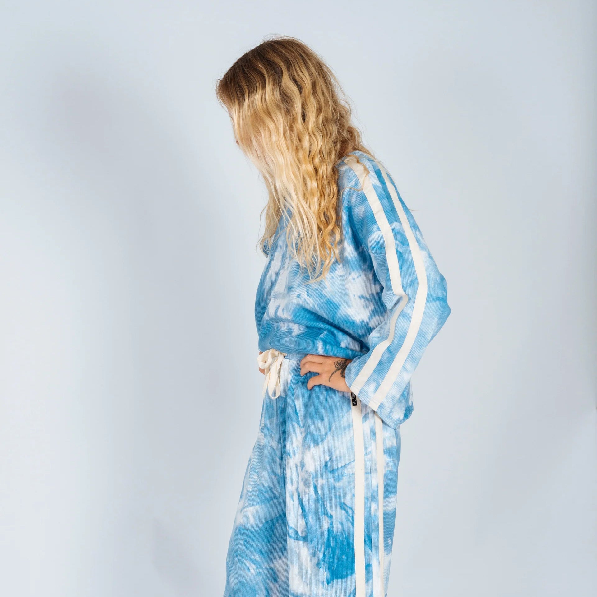 ATMOSEA LOUNGE L/S TEE: CLOUD TIE DYE