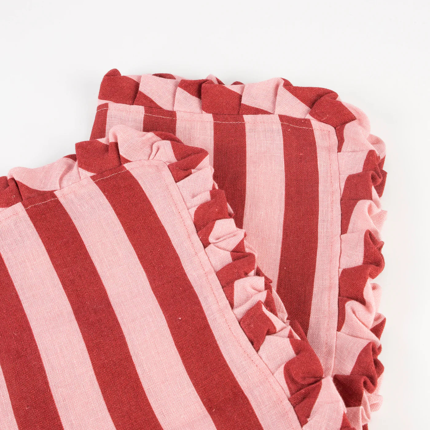 MERI MERI STRIPE RUFFLE LINEN NAPKINS 4PC: RED/PINK