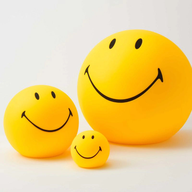 MR MARIA SMILEY STAR LIGHT