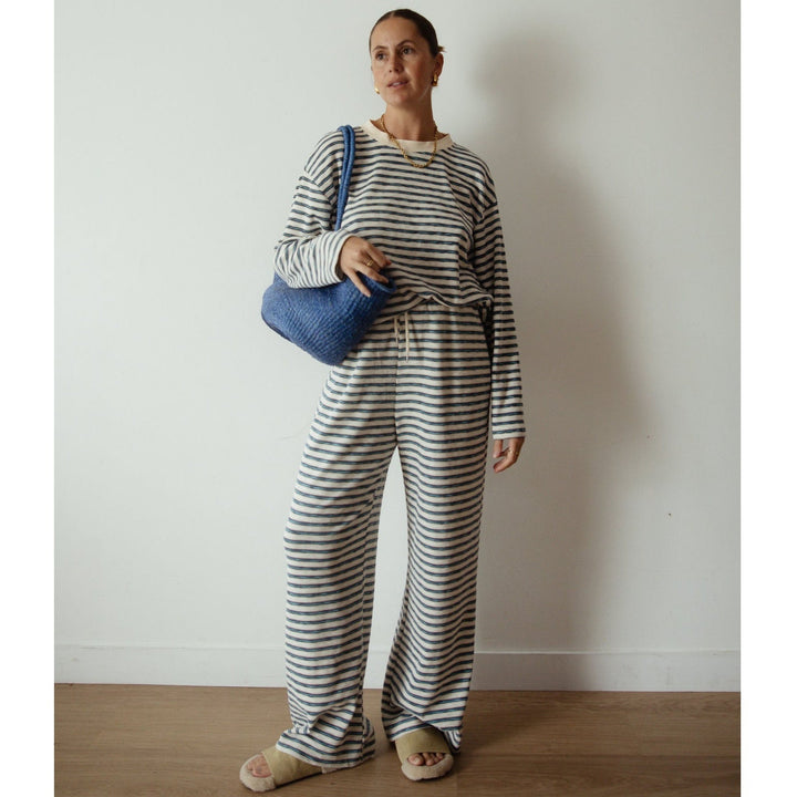 ALAKAI CASPIA L/S CREW NECK KNIT TOP: BLUE