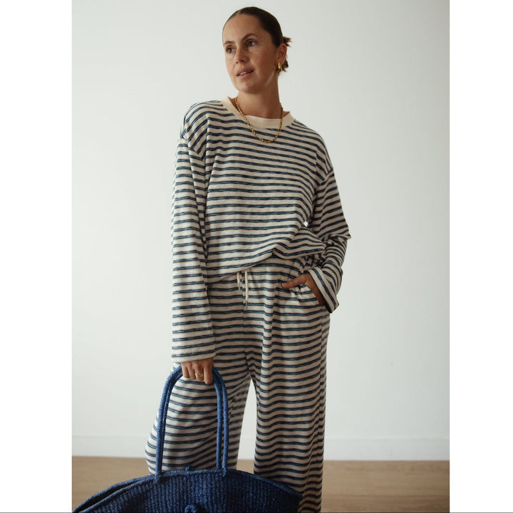 ALAKAI CASPIA L/S CREW NECK KNIT TOP: BLUE