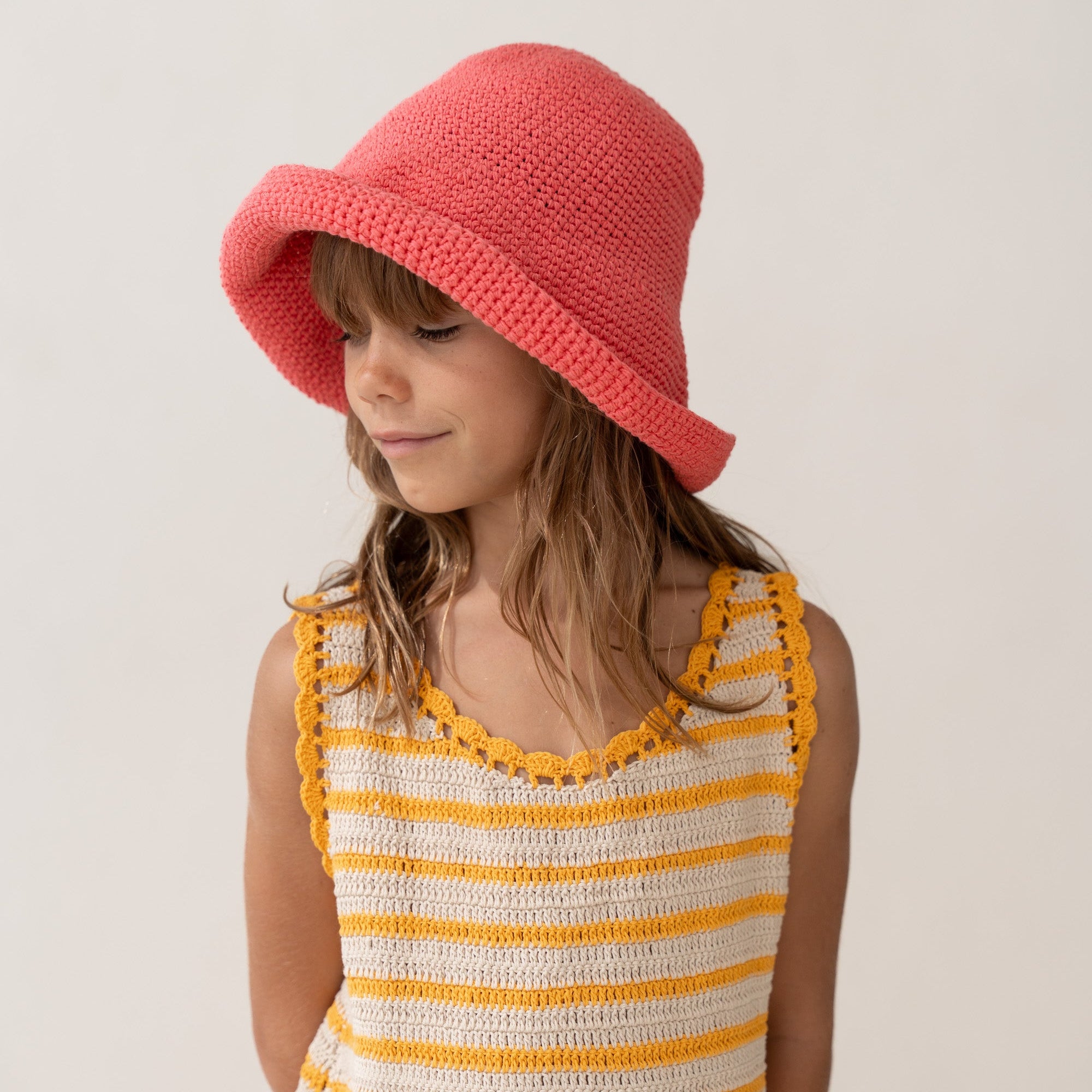 ILLOURA CROCHET HAT: HIBISCUS