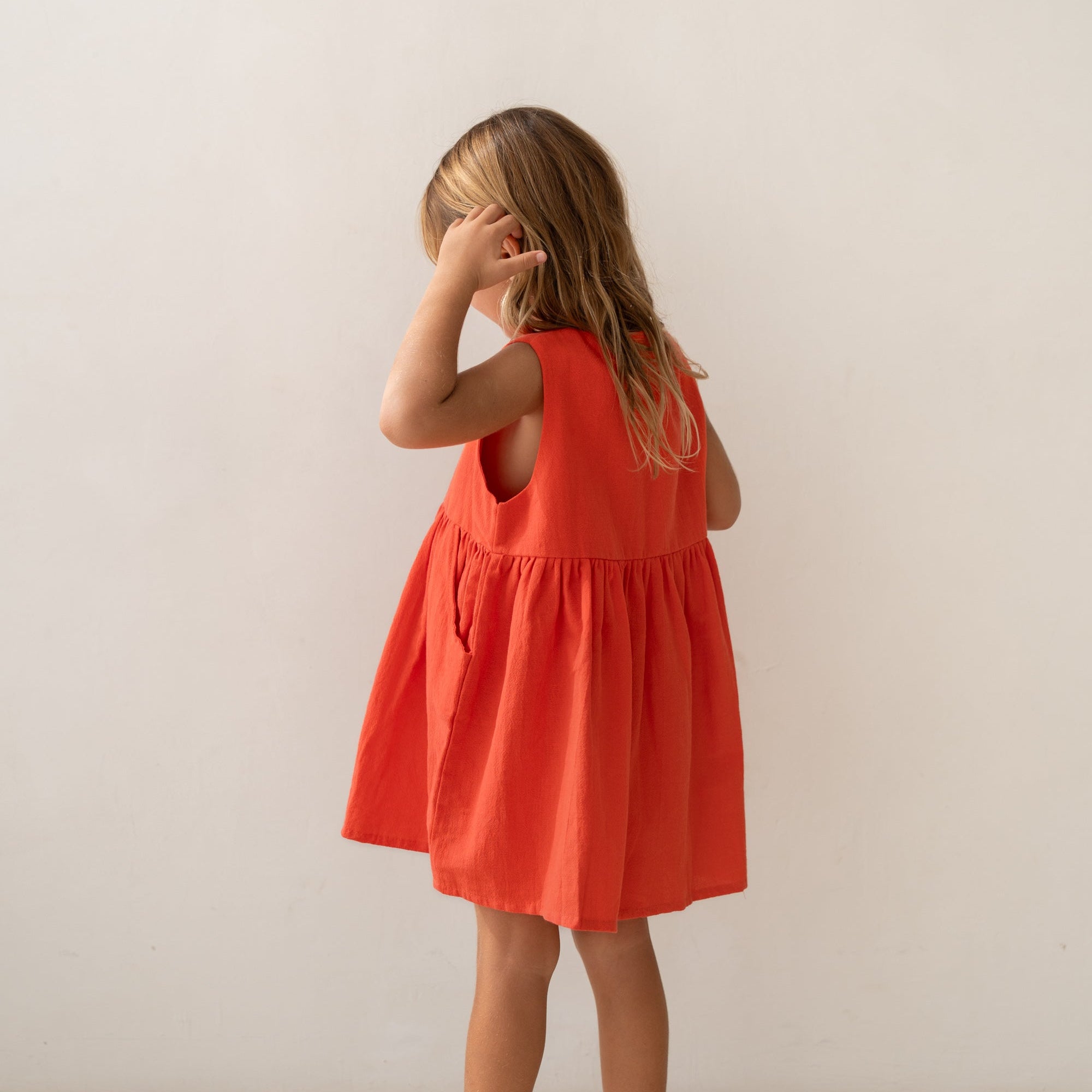 ILLOURA DELLA PINAFORE: CORAL