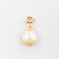 NACH SCALLOP SHELL PORCELAIN CHARM