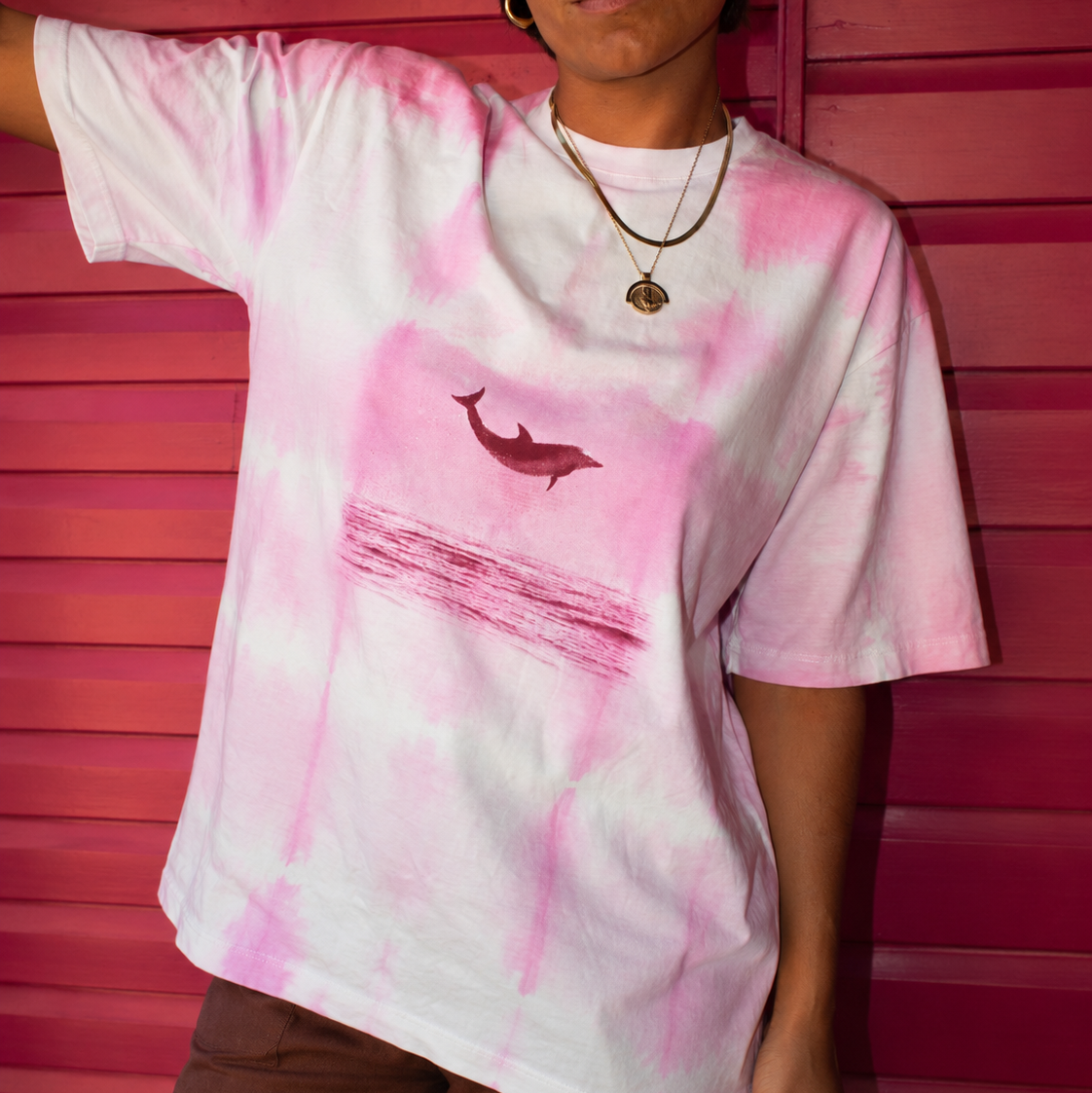 PATCHS STUDIO PINK DOLPHIN TEE