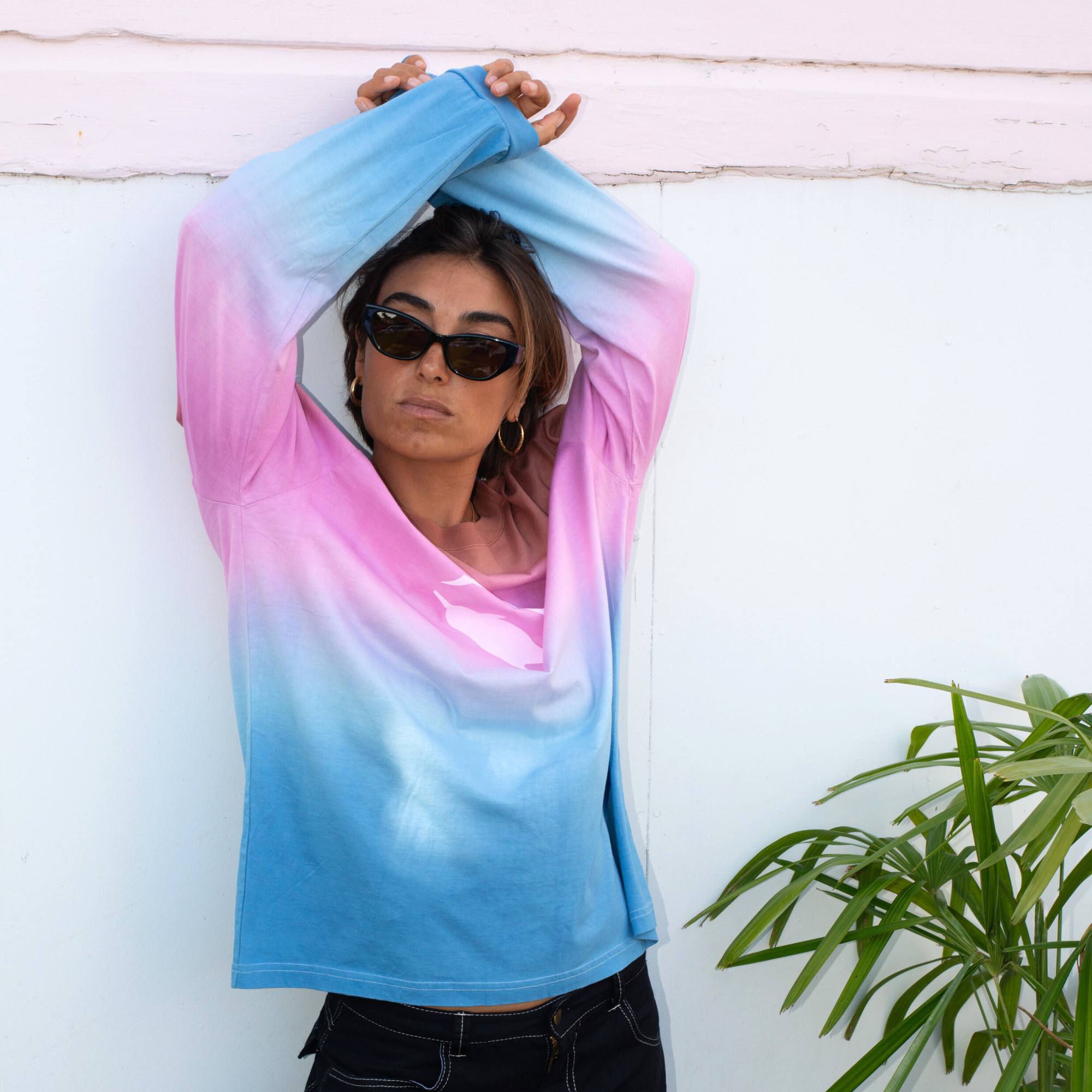 PATCHS STUDIO PINK DOLPHIN LONG SLEEVE TEE