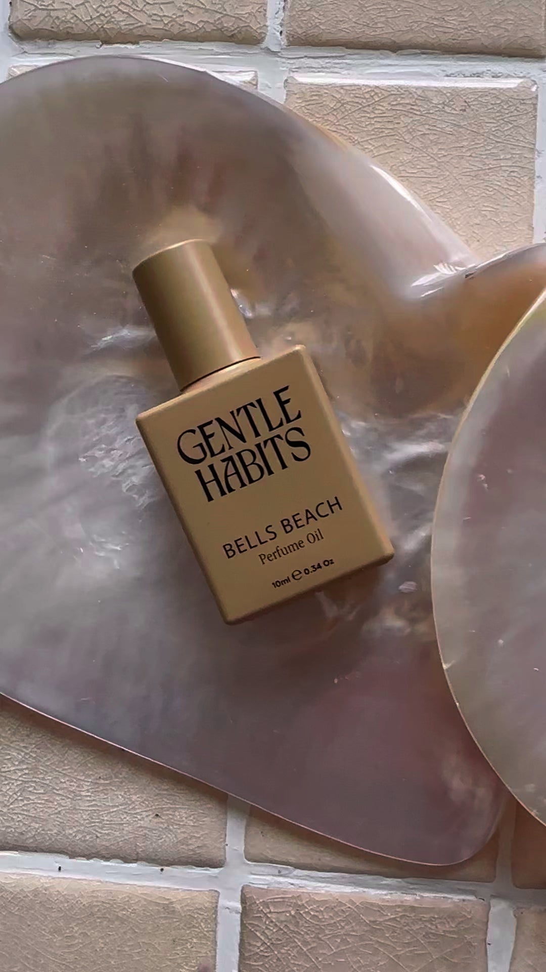 GENTLE HABITS PERFUME OIL: BELLS BEACH