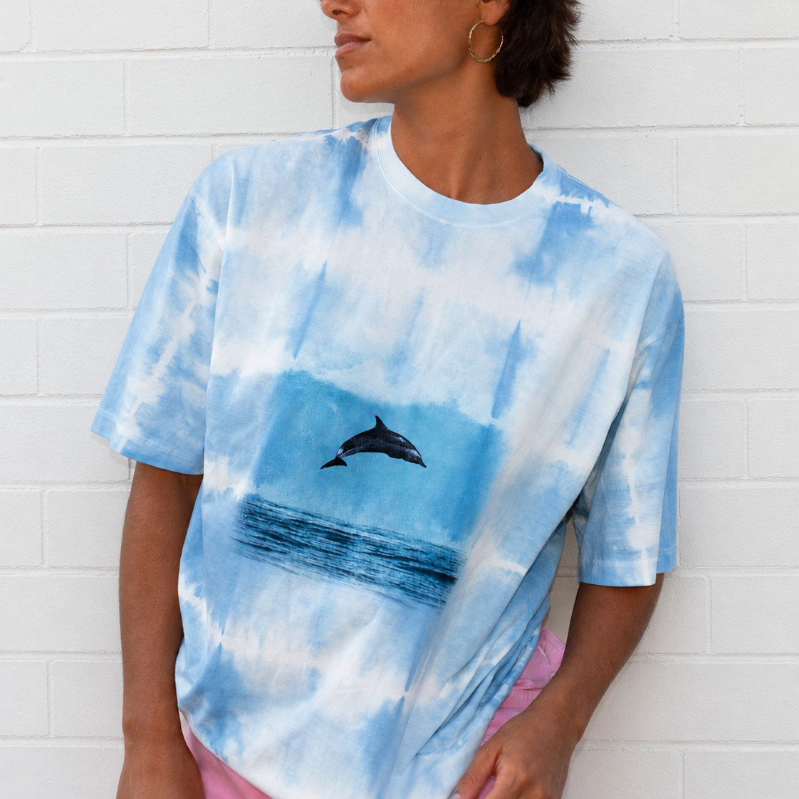 PATCHS STUDIO RETRO DOLPHIN TEE