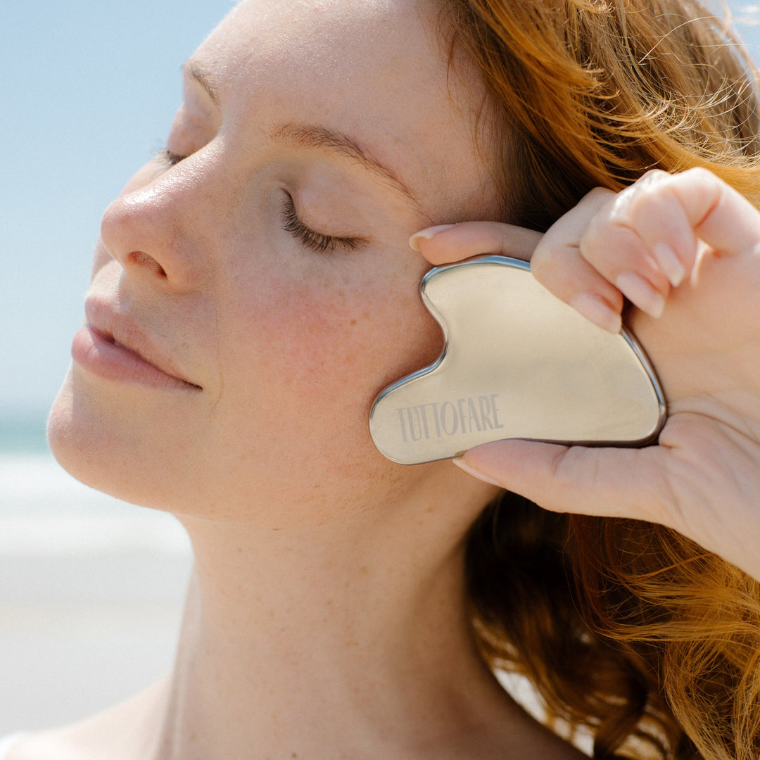 Tuttofare gua sha in use