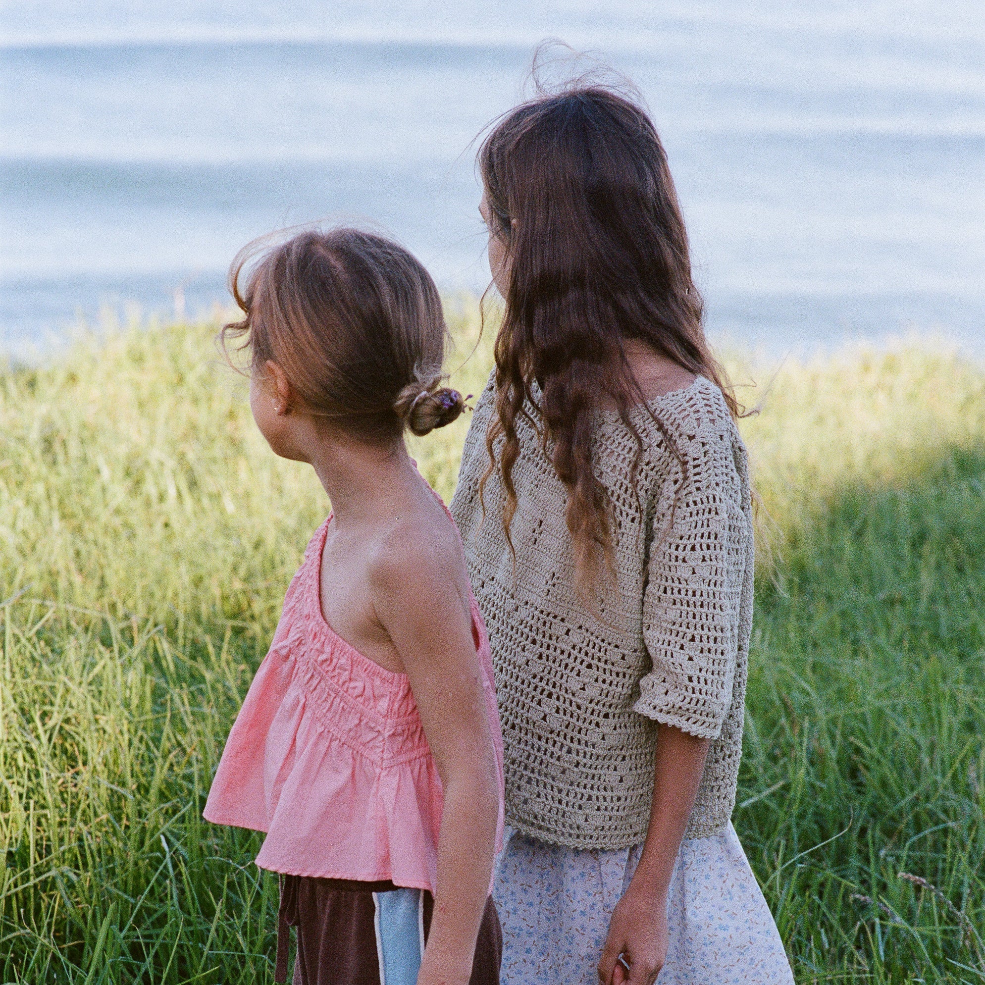 ILLOURA THE LABEL FILET CROCHET CROP: MOSS