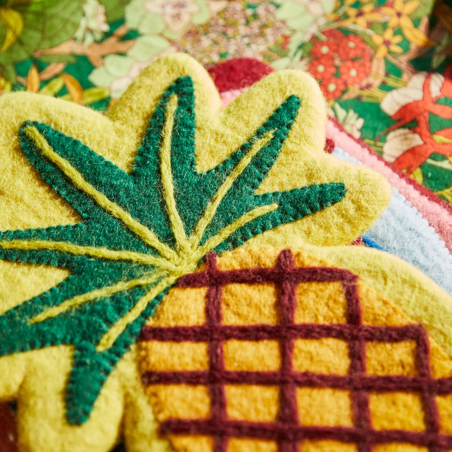 SAGE & CLARE AMATI FELT SERVING MAT